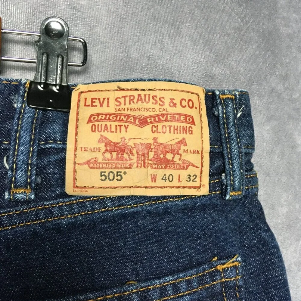 Levis‎ Mens 505 Straight Fit Blue Jeans size 40x32 Cotton Denim Pants